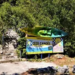 Lovely In Victor La Coste With Wifi Saint-Victor-la-Coste