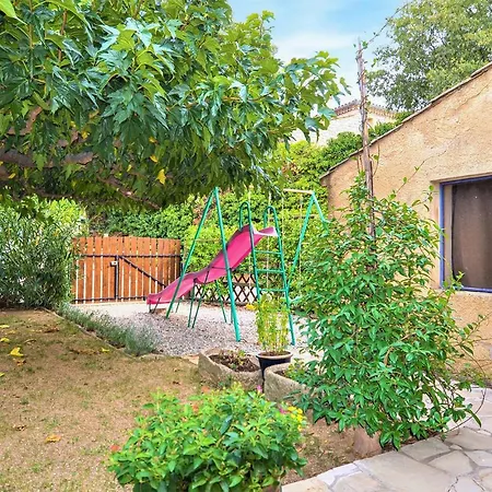 Lovely In Victor La Coste With Wifi Saint-Victor-la-Coste